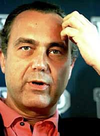 Luis Alberto de Cuenca.jpg