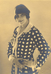 Catalina Barcena en los agnos 20.jpg