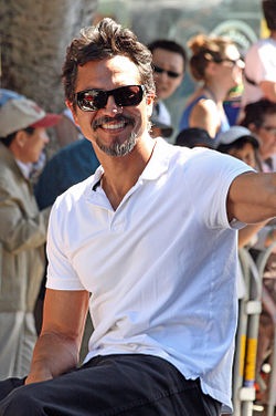 Benjamin Bratt.jpg