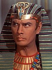 Yul Brynner.jpg