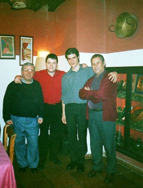 Archivo:Antonio Continezzz.jpg