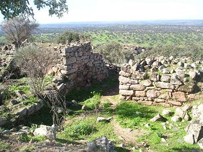 Castillo de Mogabar (Torrecampo).jpg